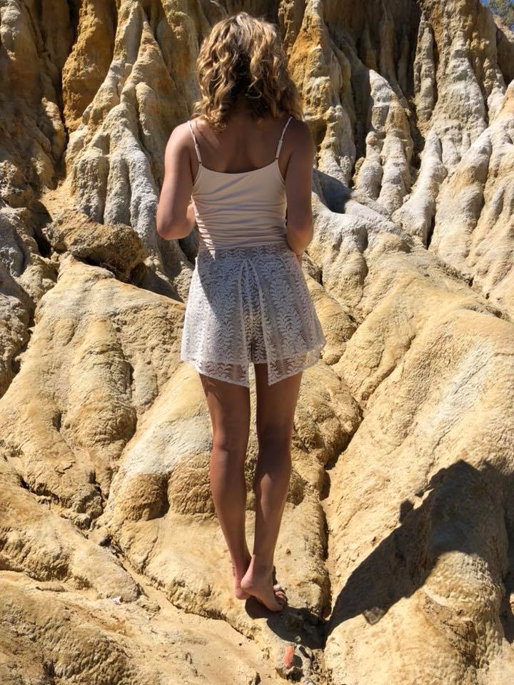 Atheia Short - Fine Lace with Gold Print