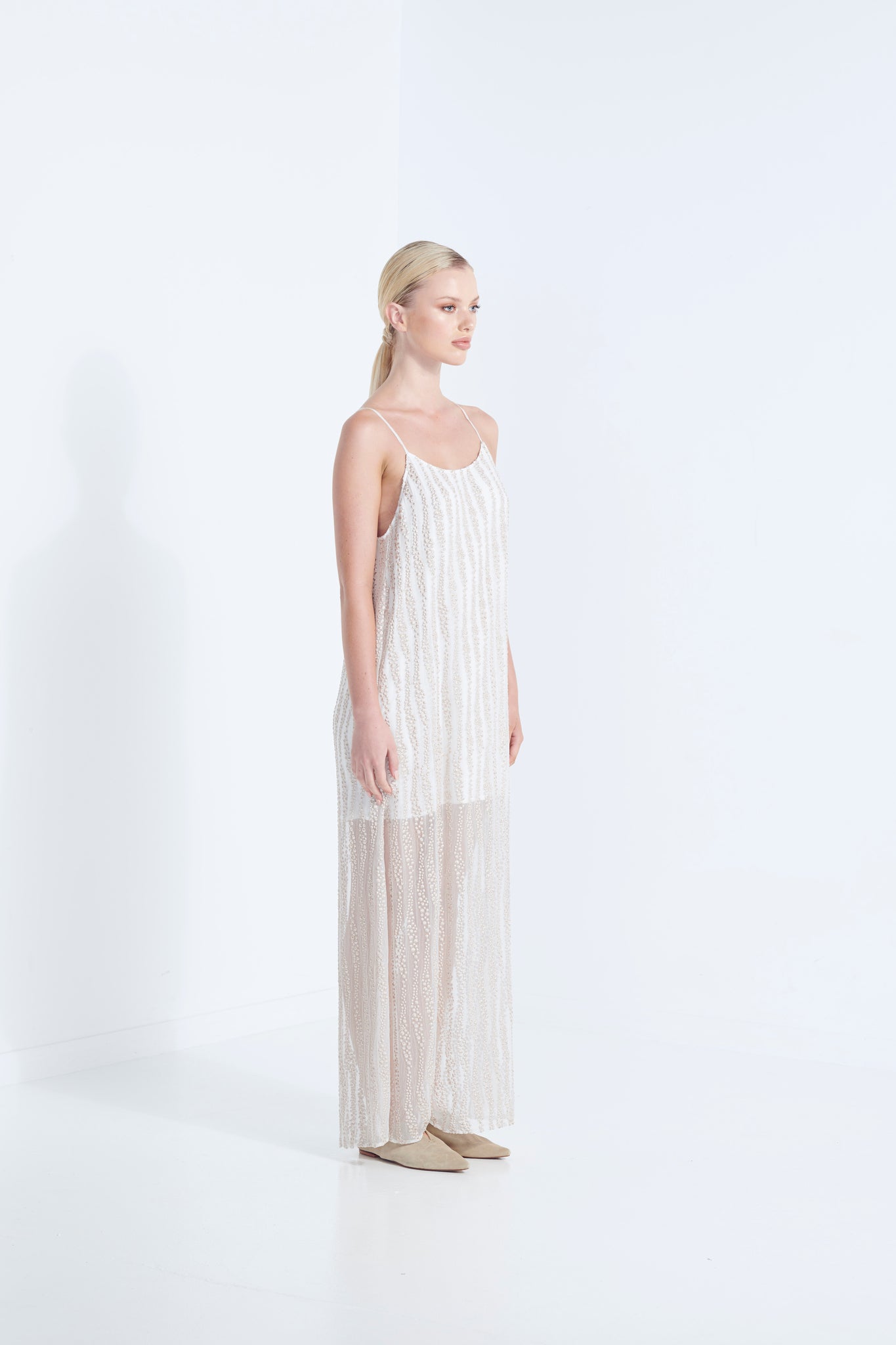 ATLANNA DRESS 40% OFF