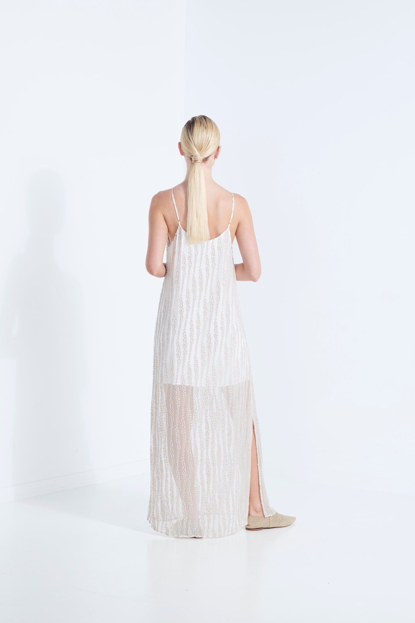 ATLANNA DRESS 40% OFF