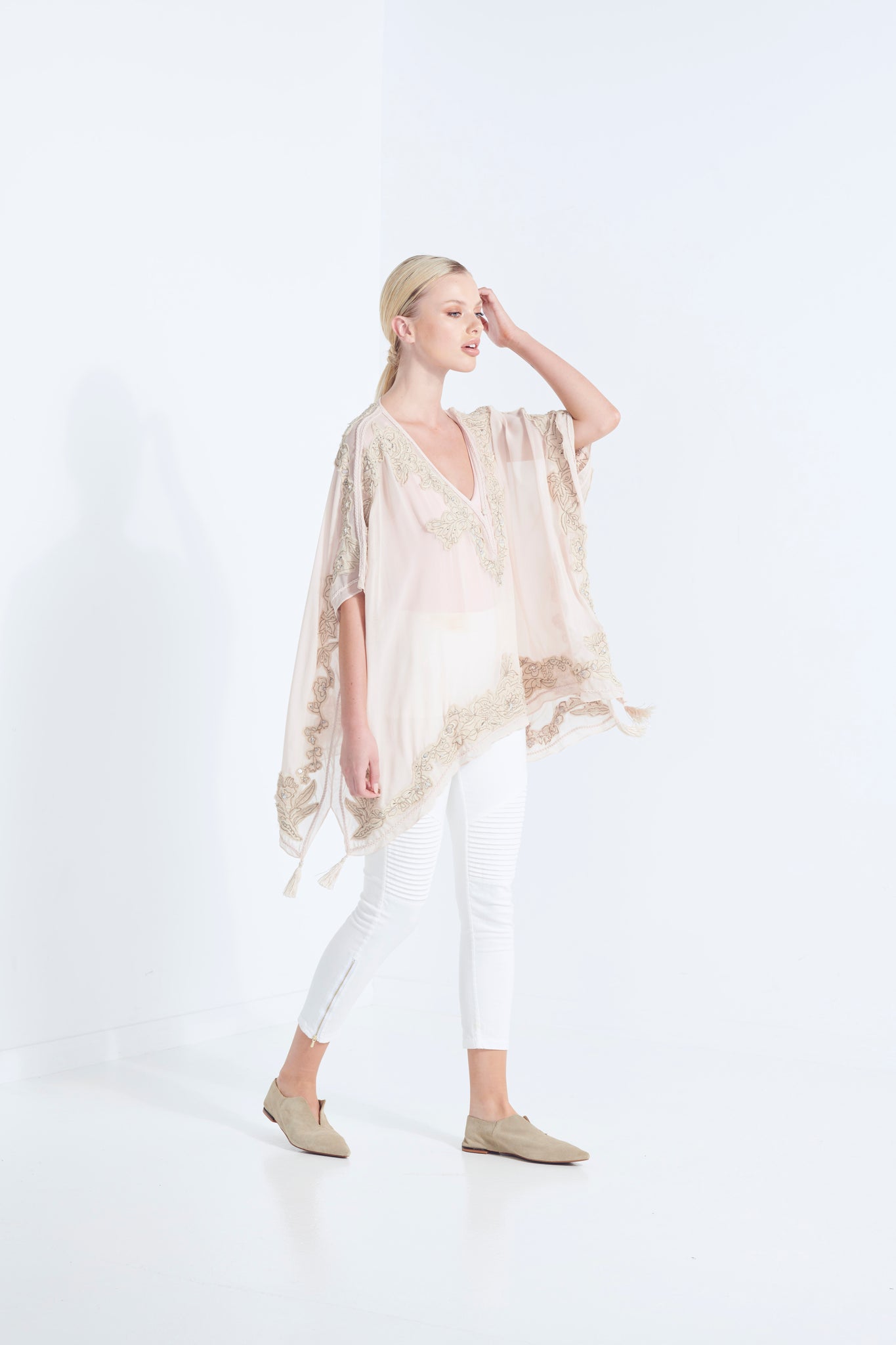 CORAL REEF KAMEEZ 40%OFF