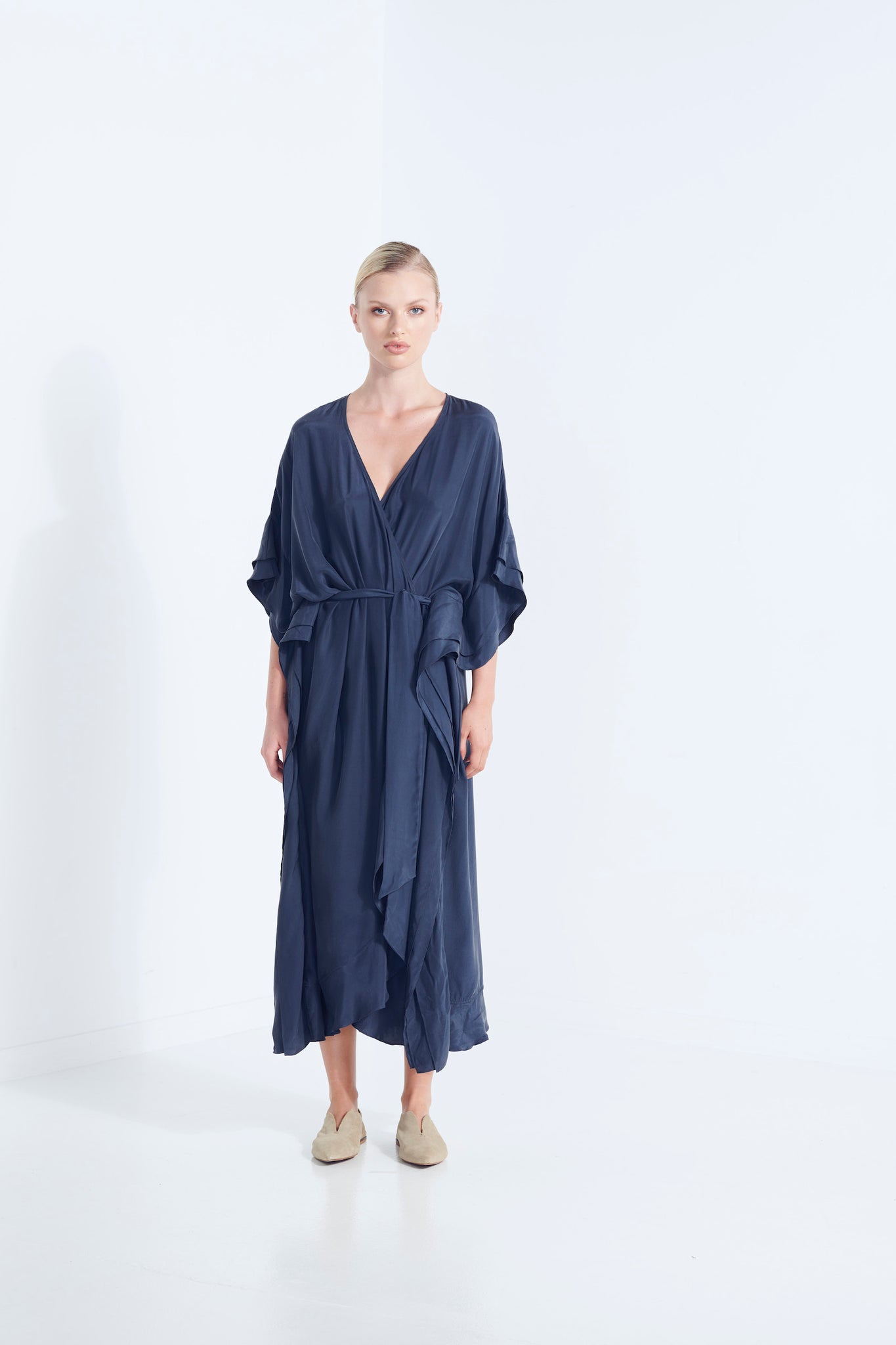 APHRODITE SILK ROBE DRESS 40%OFF