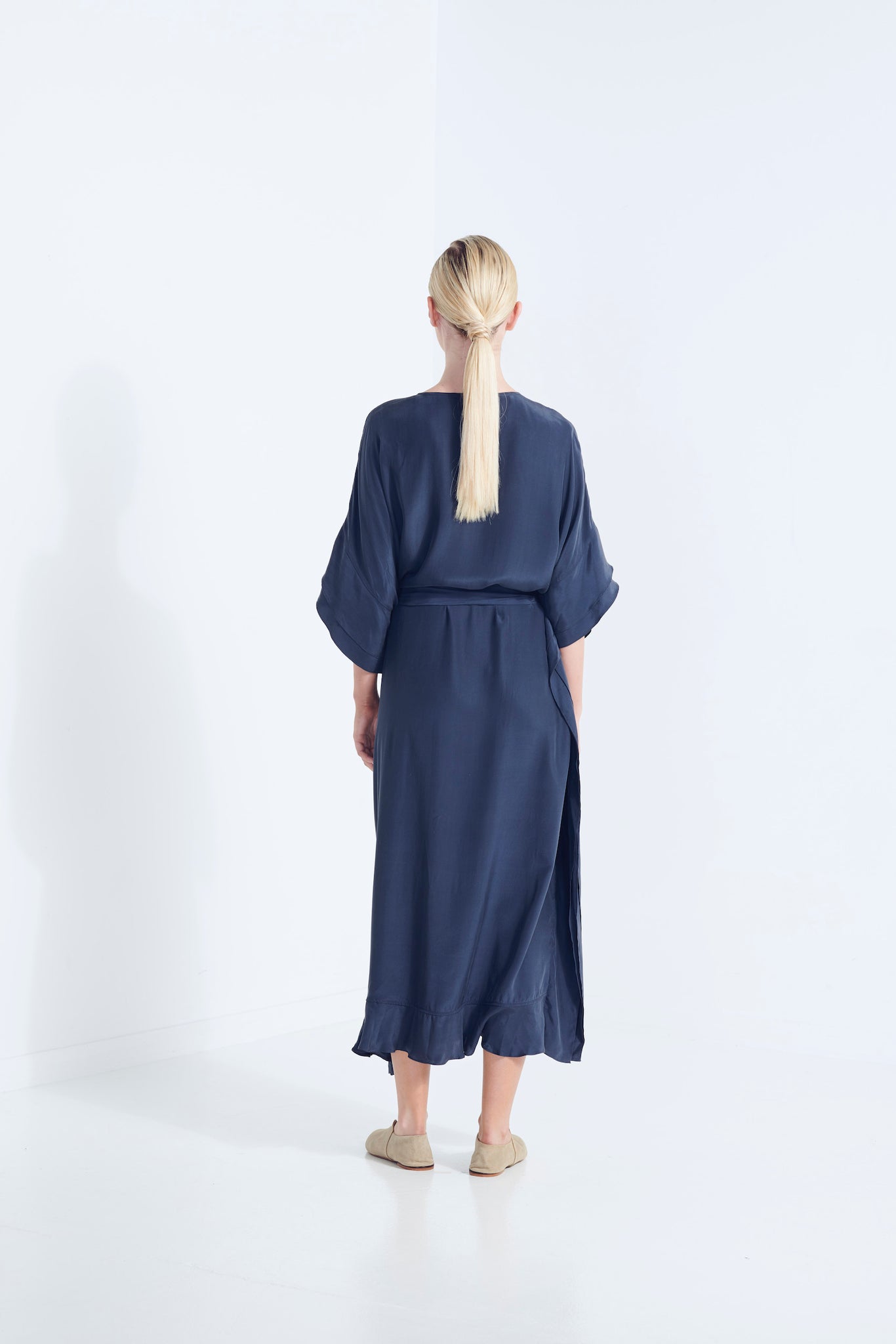 APHRODITE SILK ROBE DRESS 40%OFF