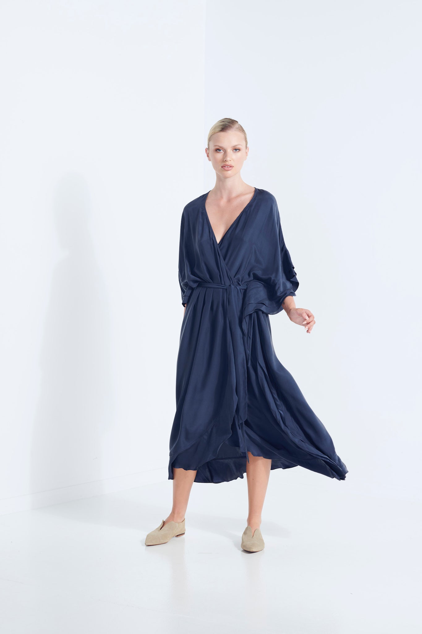 APHRODITE SILK ROBE DRESS 40%OFF