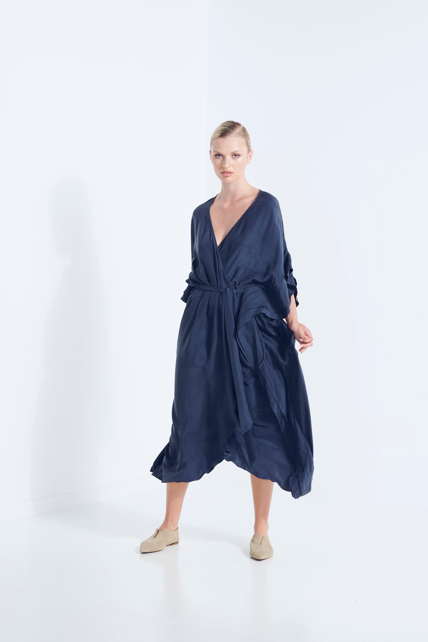APHRODITE SILK ROBE DRESS 40%OFF