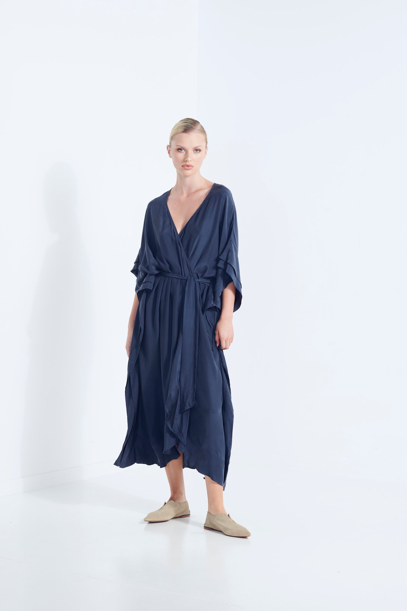 APHRODITE SILK ROBE DRESS 40%OFF