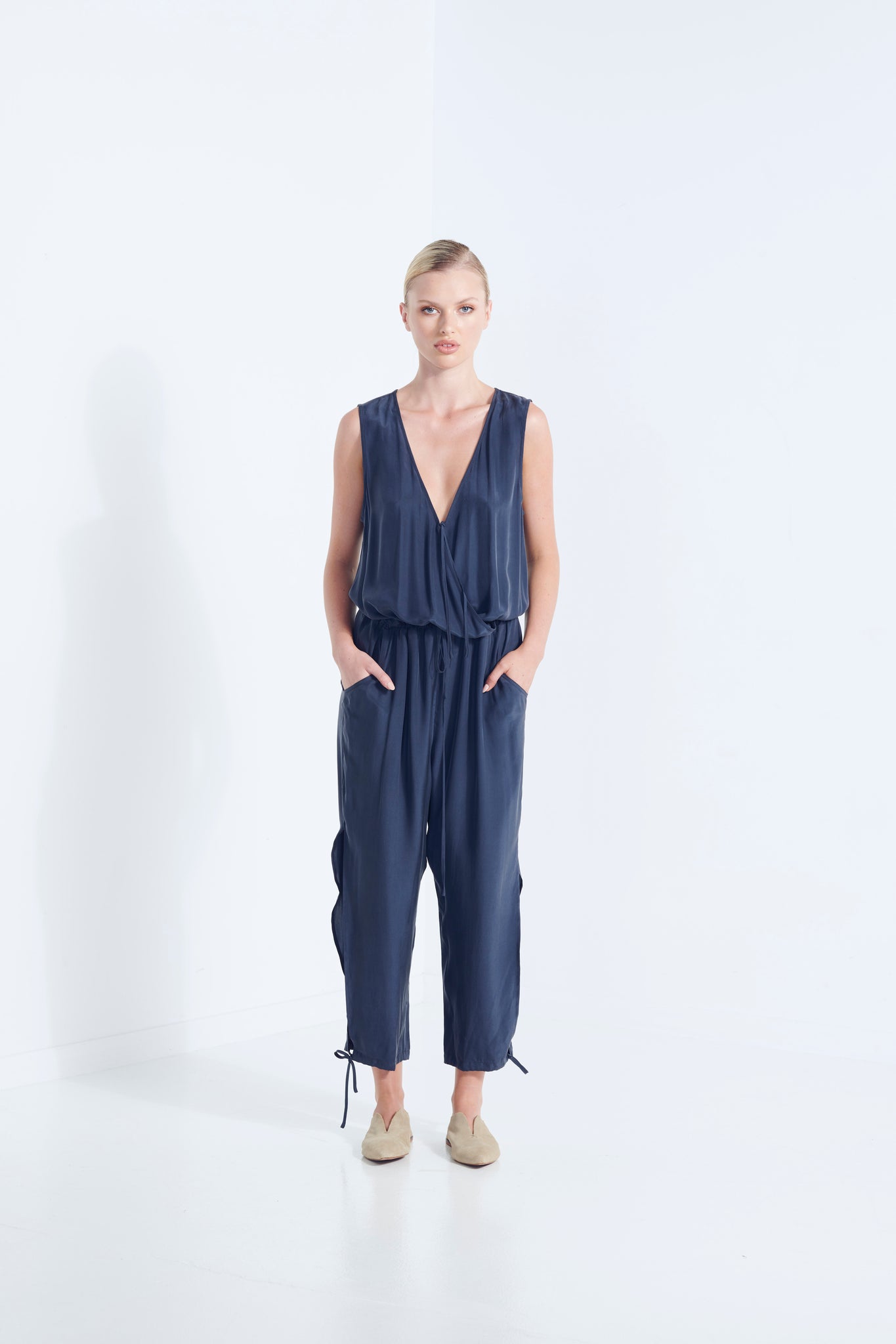 APHRODITE SILK JUMPSUIT ~MARINENIGHT 40%OFF
