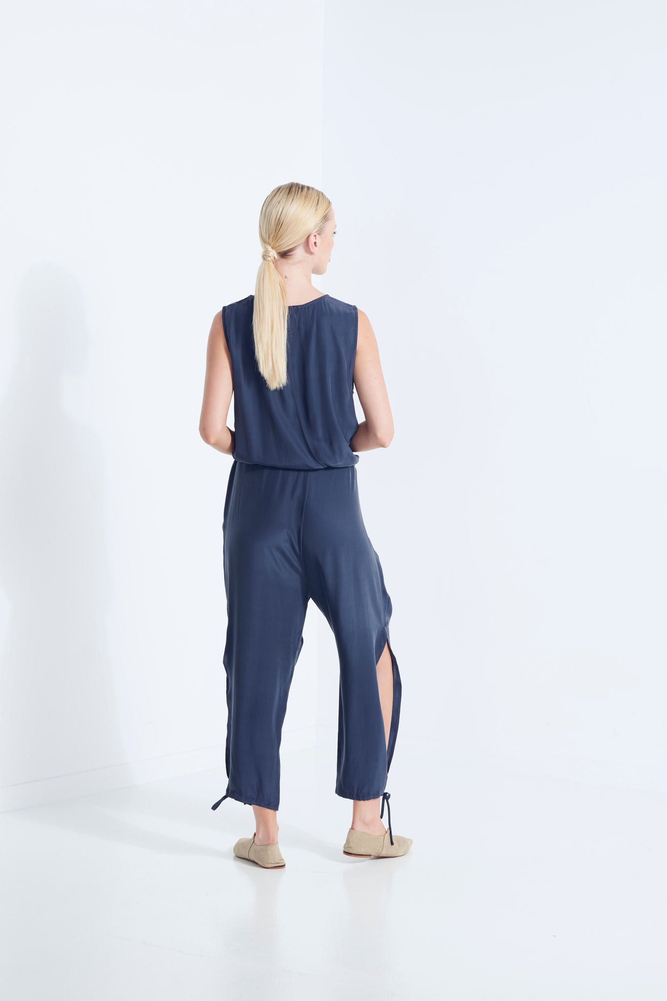 APHRODITE SILK JUMPSUIT ~MARINENIGHT 40%OFF