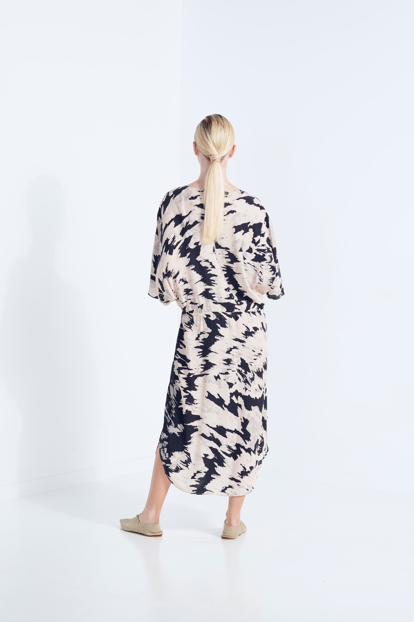 ZOETIC SILK KIMONO DRESS 40%OFF