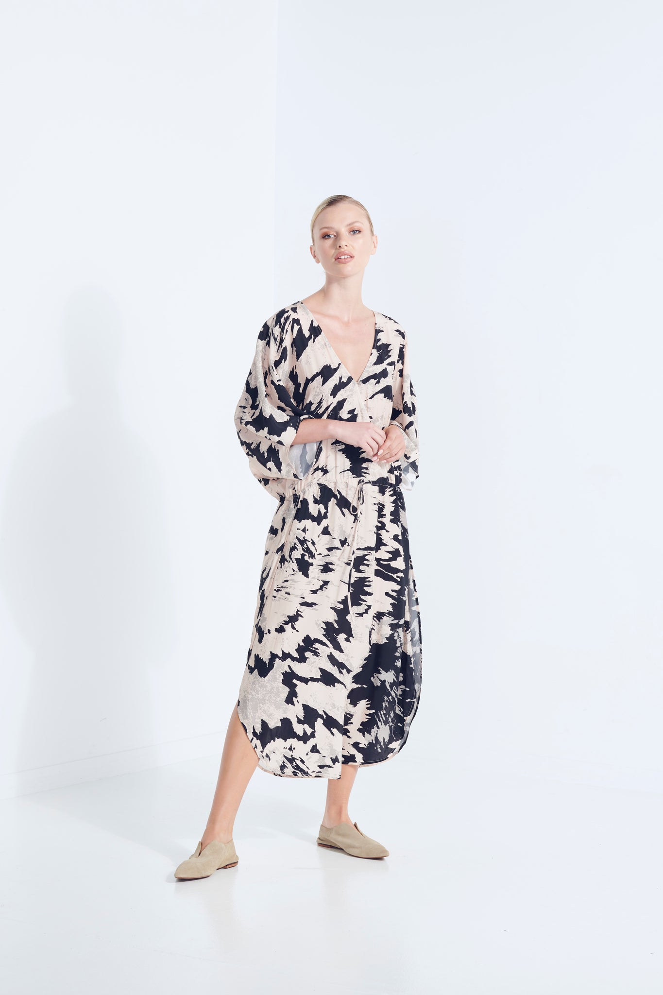 ZOETIC SILK KIMONO DRESS 40%OFF