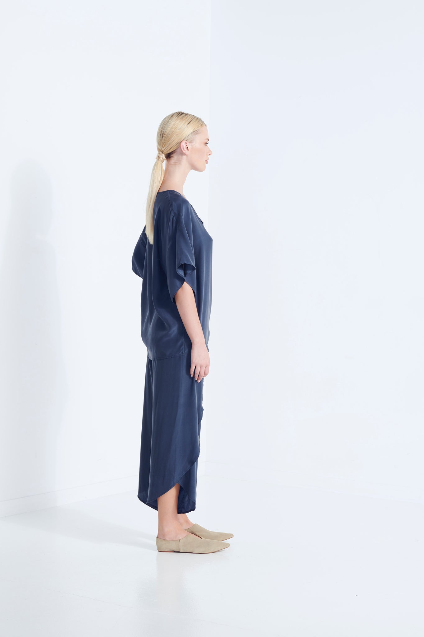 APHRODITE SILK TEE 40%OFF