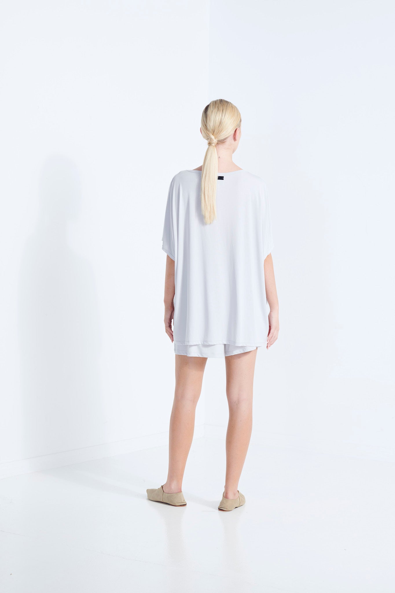 40%OFF our HERA DRAPE T SHIRT SANDWASHED MODAL BEECHWOOD