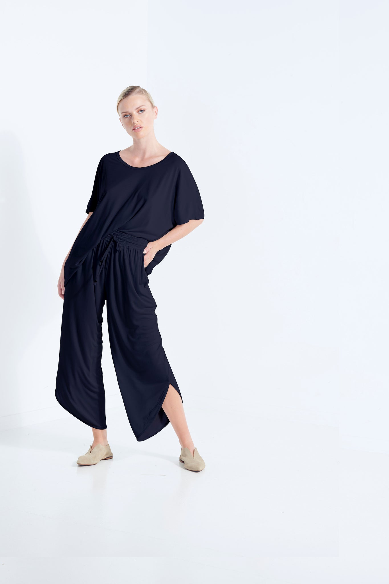 40%OFF our HERA DRAPE T SHIRT SANDWASHED MODAL BEECHWOOD