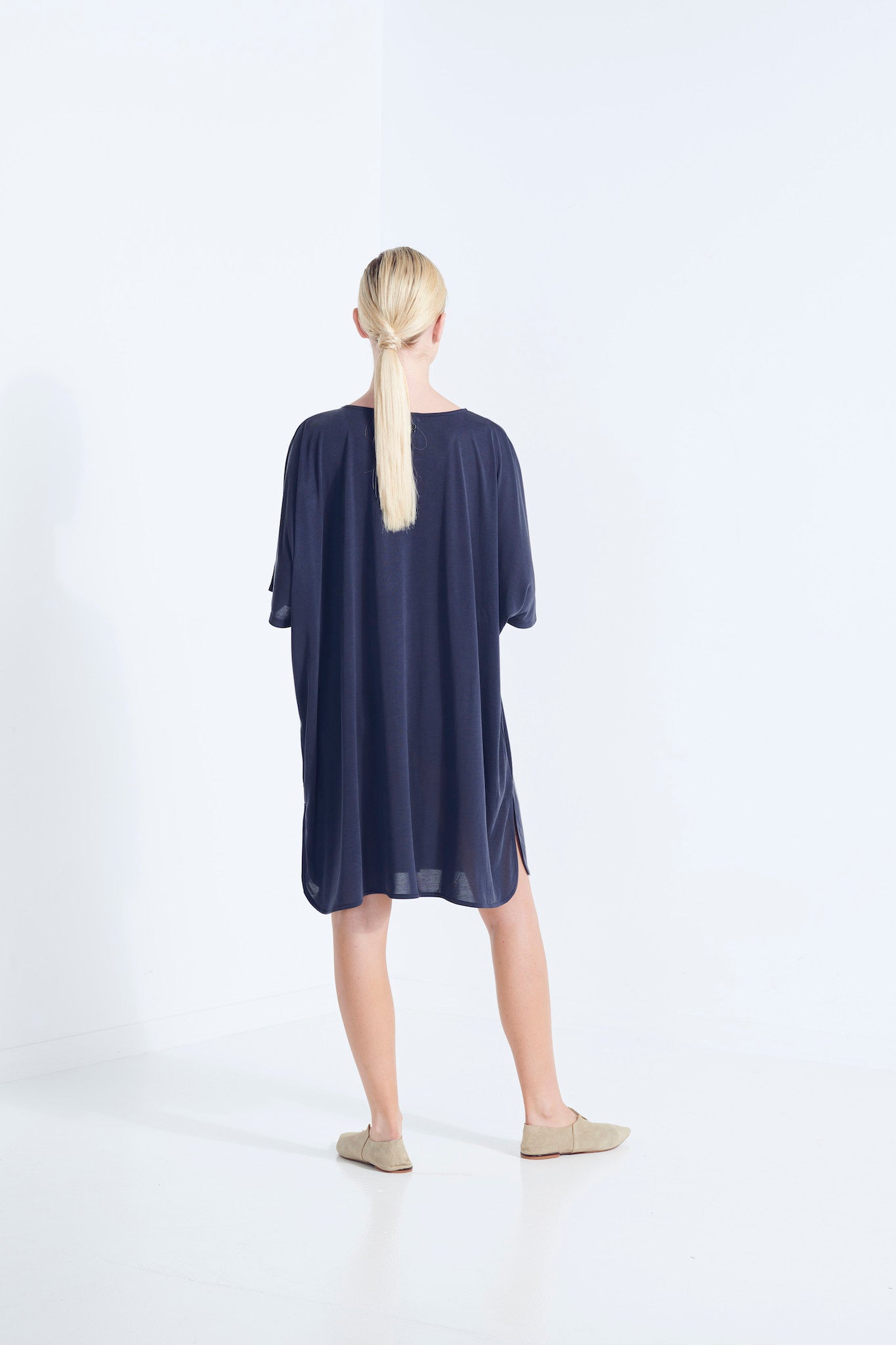 THEMIS DRESS LONGLINE T-SHIRT BEECHWOOD MODAL STRETCH WITH REMOVABLE TIE AEGEAN WASHED NAVY  BACK VIEW