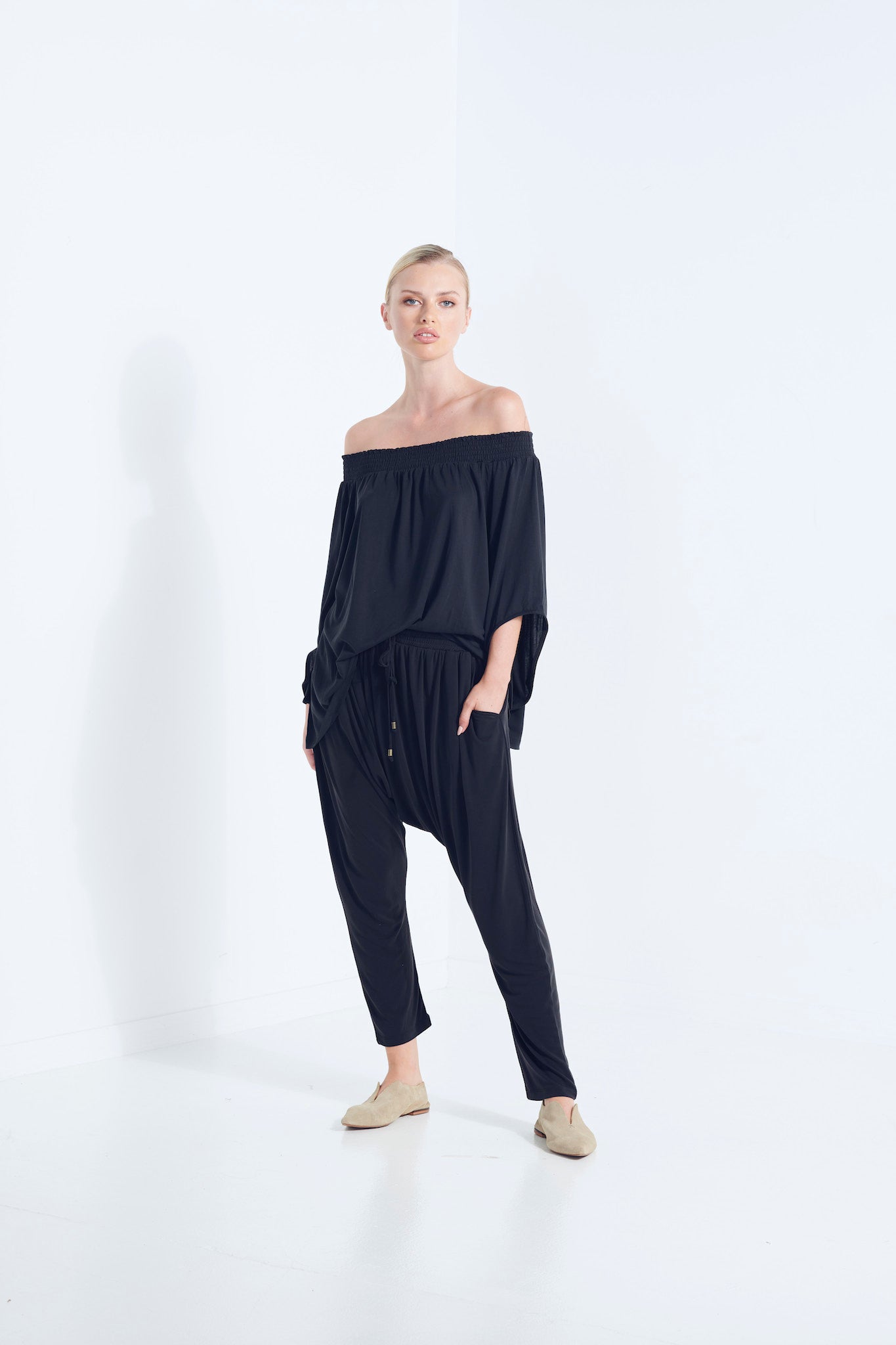 NAEVIA OFF SHOULDER TOP KNIT BEECHWOOD MODAL ELASTIC TOP WITH BELL SLEEVE DARK FRONT VIEW
