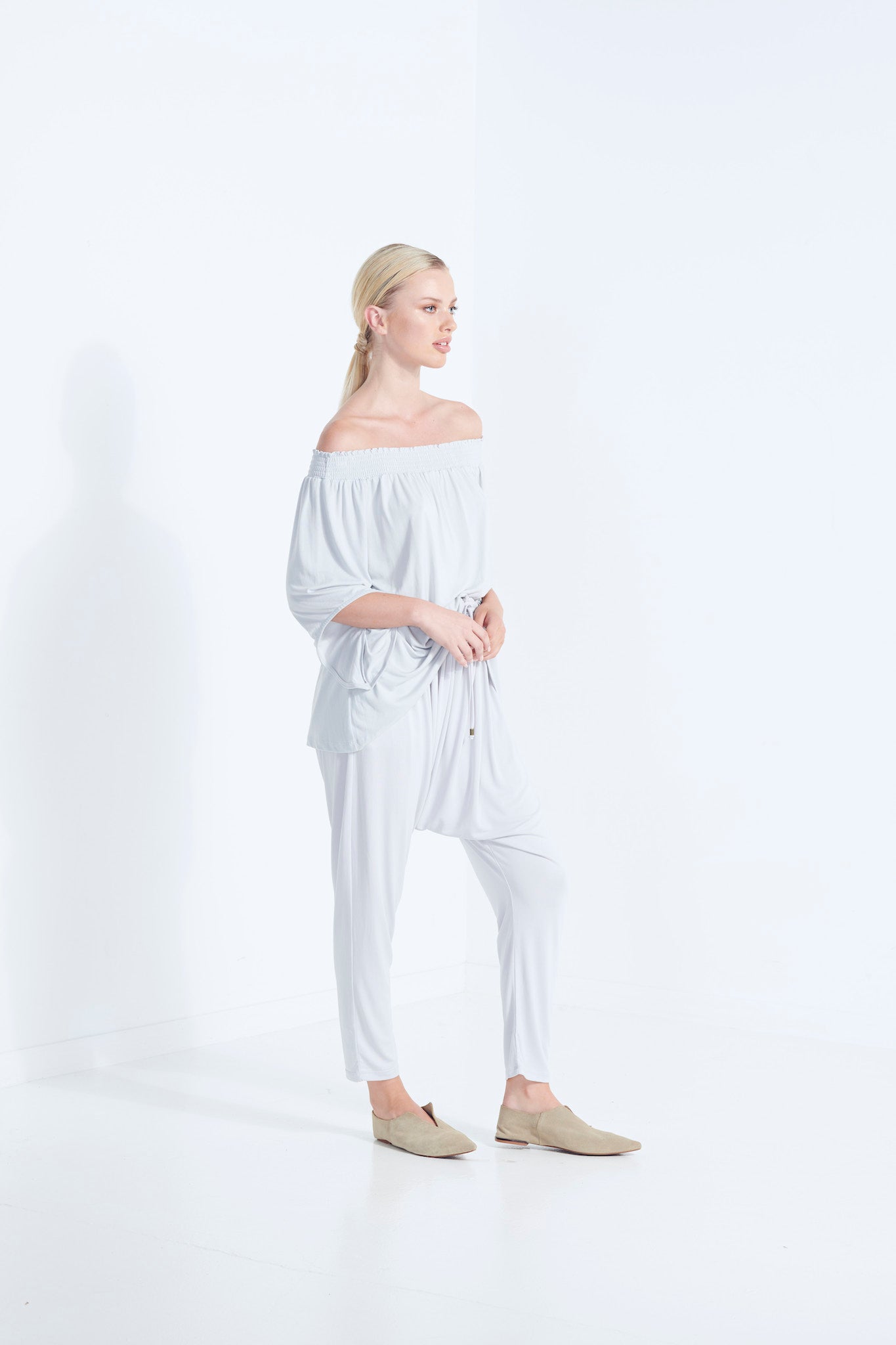 NAEVIA OFF SHOULDER TOP KNIT BEECHWOOD MODAL ELASTIC TOP WITH BELL SLEEVE WISP PALE  WASHED GREY SIDE VIEW